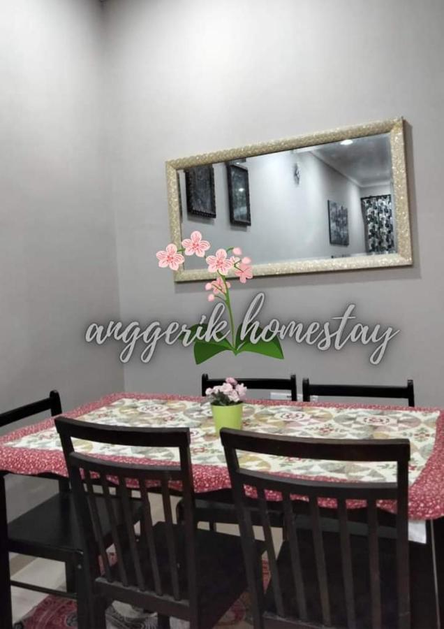 Anggerik Homestay Dungun Kampong Sura Tengah Екстер'єр фото